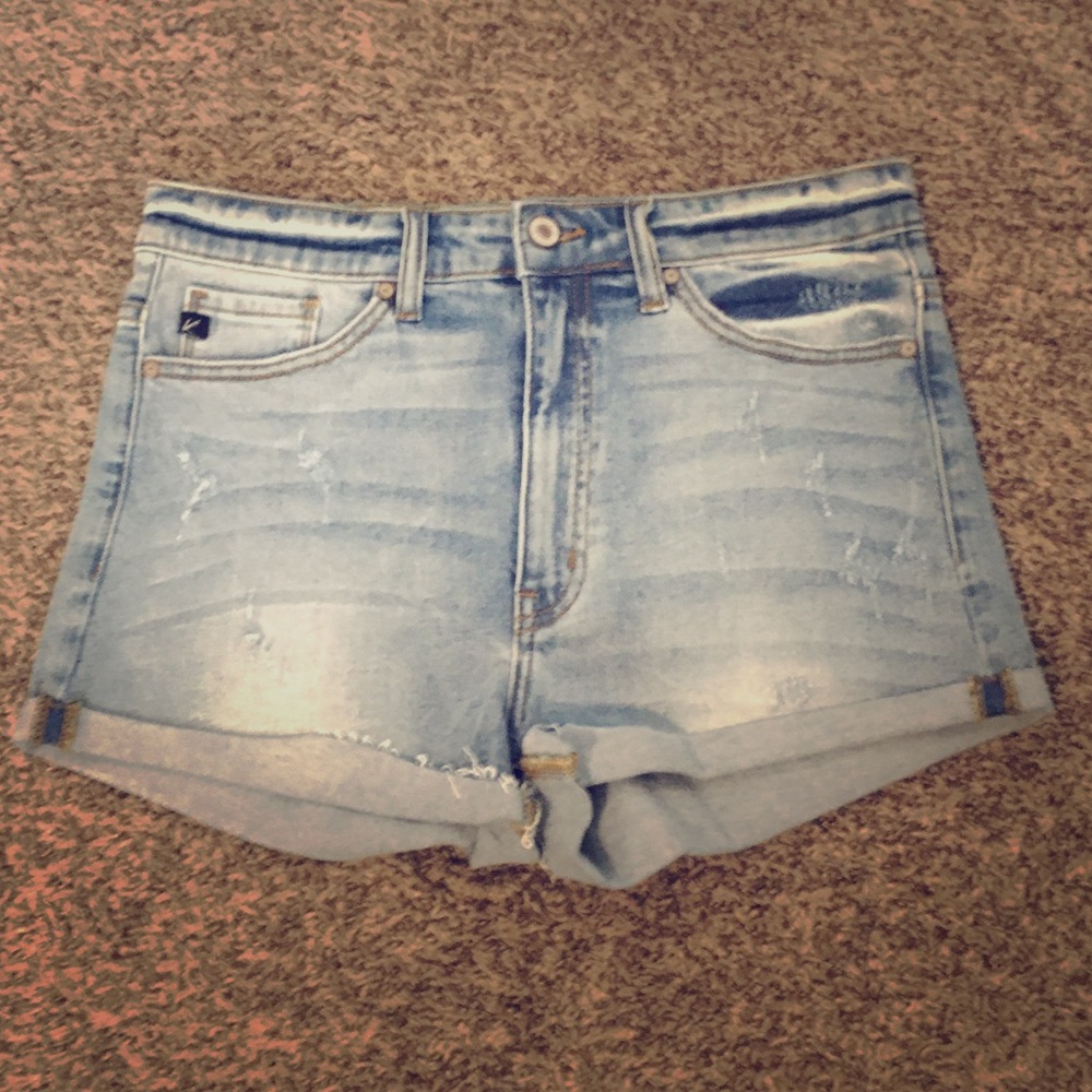 KanCan Rolled Shorts